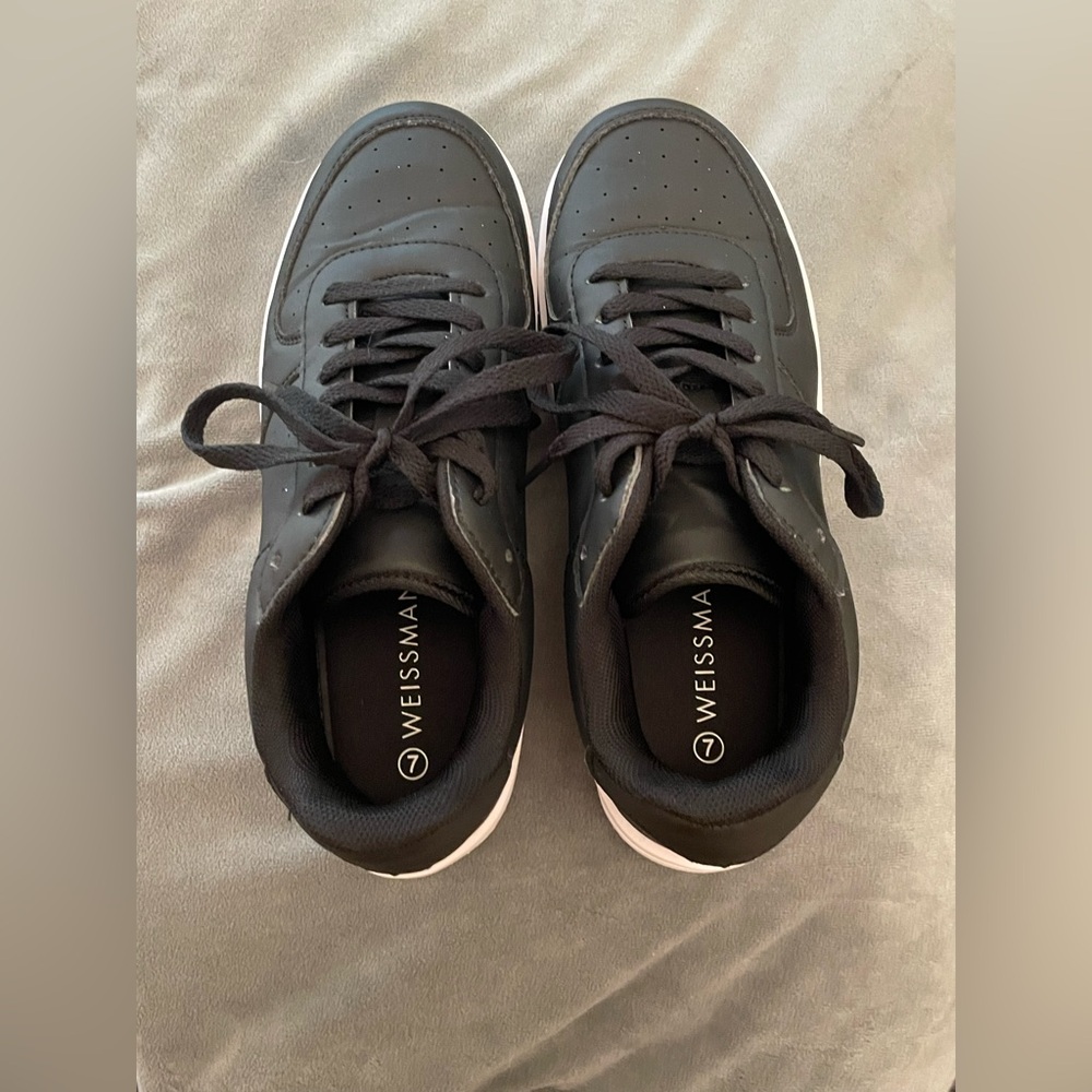 Weissman Black Sneakers with Lace-Up Design